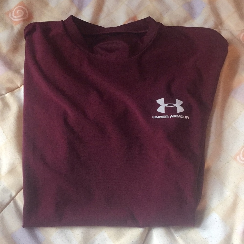 Underarmour top
